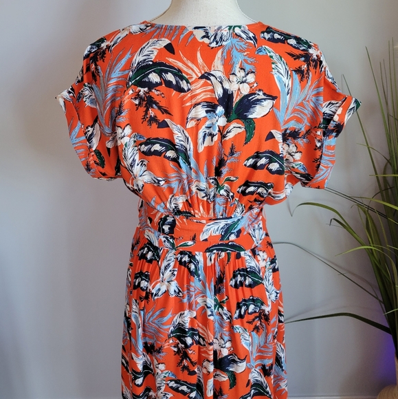 LOFT, New Red Botanical Tropical Floral V-Neck Button Tie Waist Midi Dress 4 - Picture 8 of 12